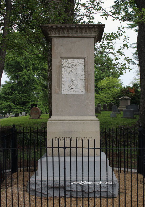 Daniel and Rebecca Boone, Final Grave and Tombstone, Frankfort, Kentucky, photo.