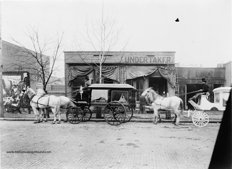 Chattanooga, Tennessee, G. W. Franklin, Funeral Home, Undertaker, Carriages, 1899, historic photo