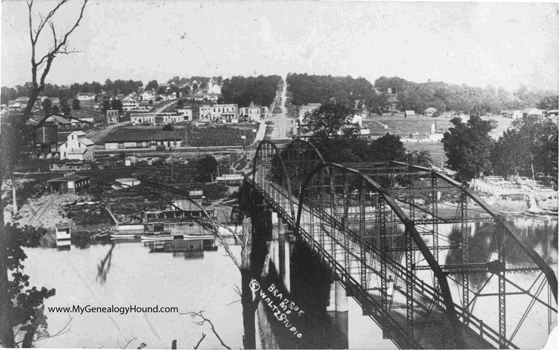 Branson, Missouri Downtown View vintage postcard, historic photo, Branson Landing